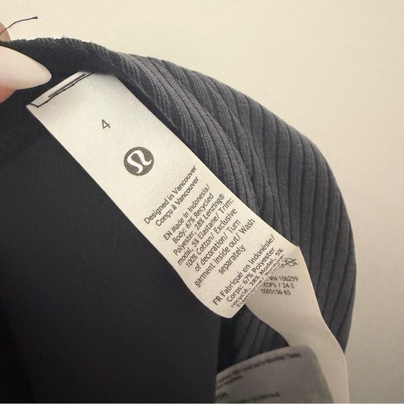 Lululemon Softstreme Ribbed Cropped Tank Top Black - Picture 5 of 6